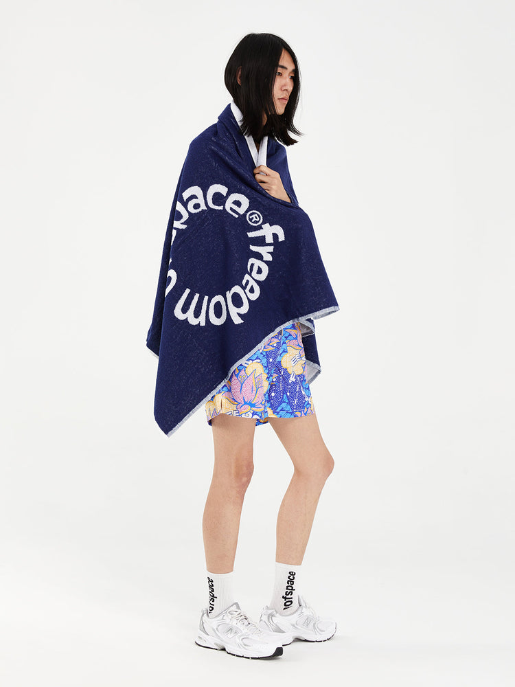 CIRCLE LOGO BEACH TOWEL
