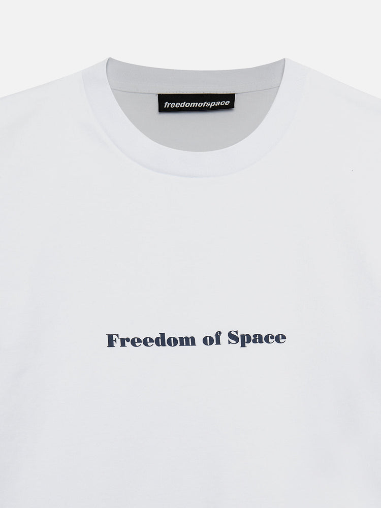 A SIMPLE T-SHIRT WHITE