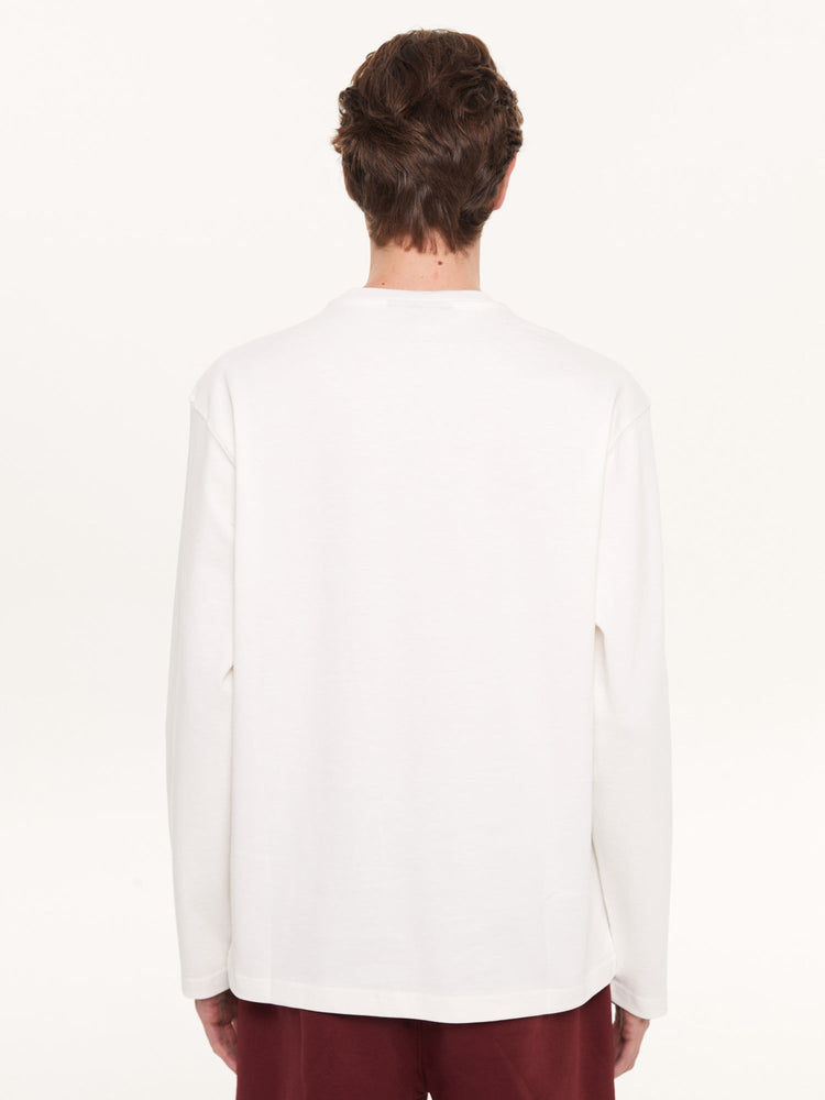 A SIMPLE LONG SLEEVE T-SHIRT OFF WHITE