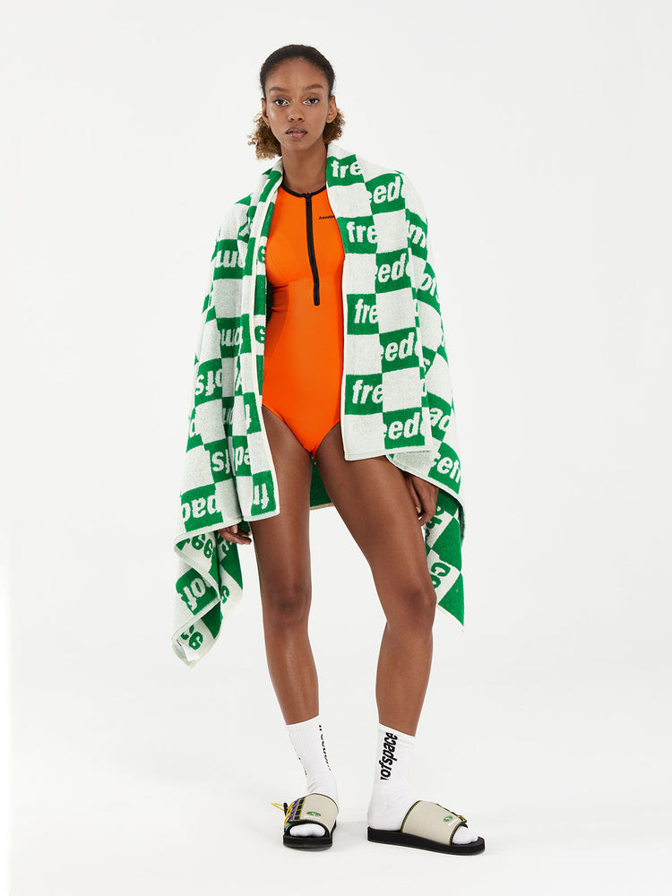 CHECKERED LOGO BEACH TOWEL